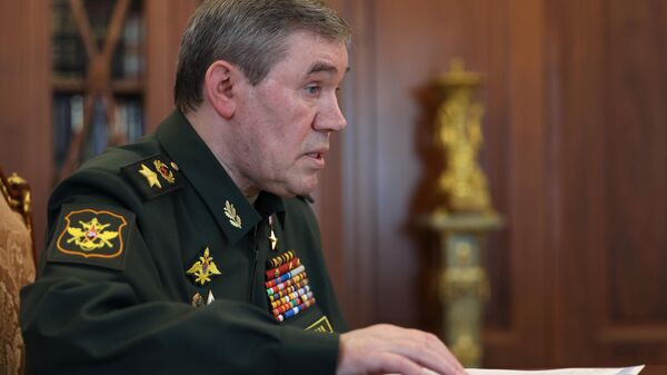 Gerasimov: Rus birlikleri her yönde başarıyla ilerliyor