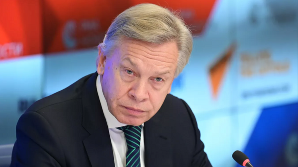 Pușkov: Eski NATO Komutanı Stavridis, Ukrayna’yı fiilen NATO’ya dahil etmeye çalışıyor