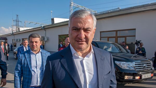 Ermenistan’da mahkeme iş insanı Karapetyan’ın tutukluluğunu ev hapsine dönüştürdü